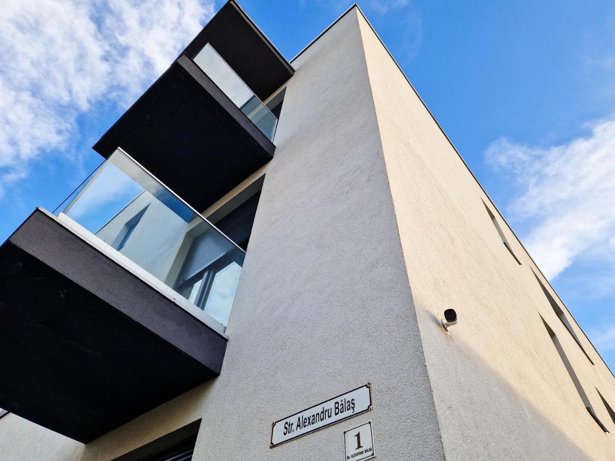Mirvana Apartments Legacy Residence Timisoara Exterior photo